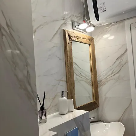 Ira 28 *