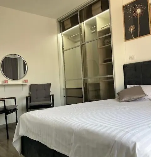 Ira 28 * Сандански